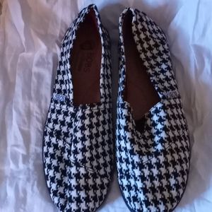 COPY - Bob's  women shoes new size 11